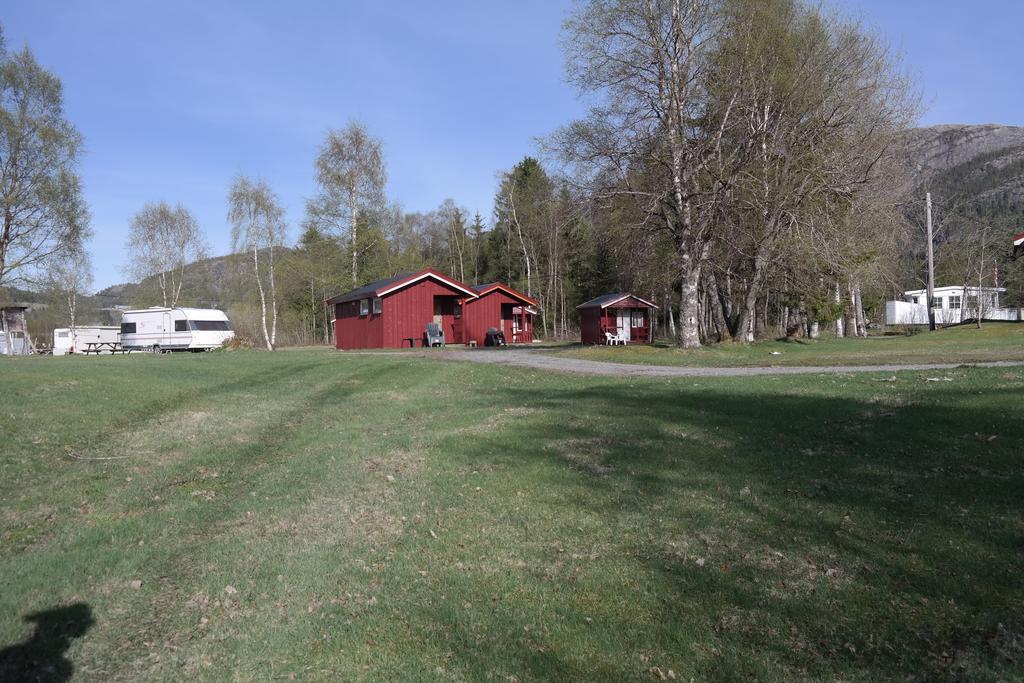 Holmset Camping And Fishing Namdalseid Екстер'єр фото
