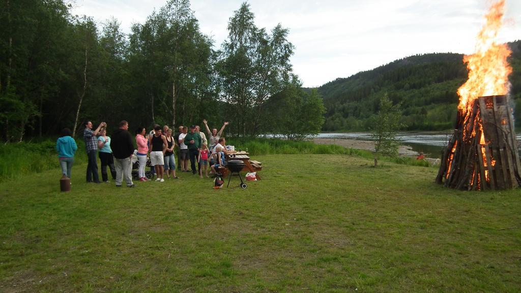 Holmset Camping And Fishing Namdalseid Екстер'єр фото